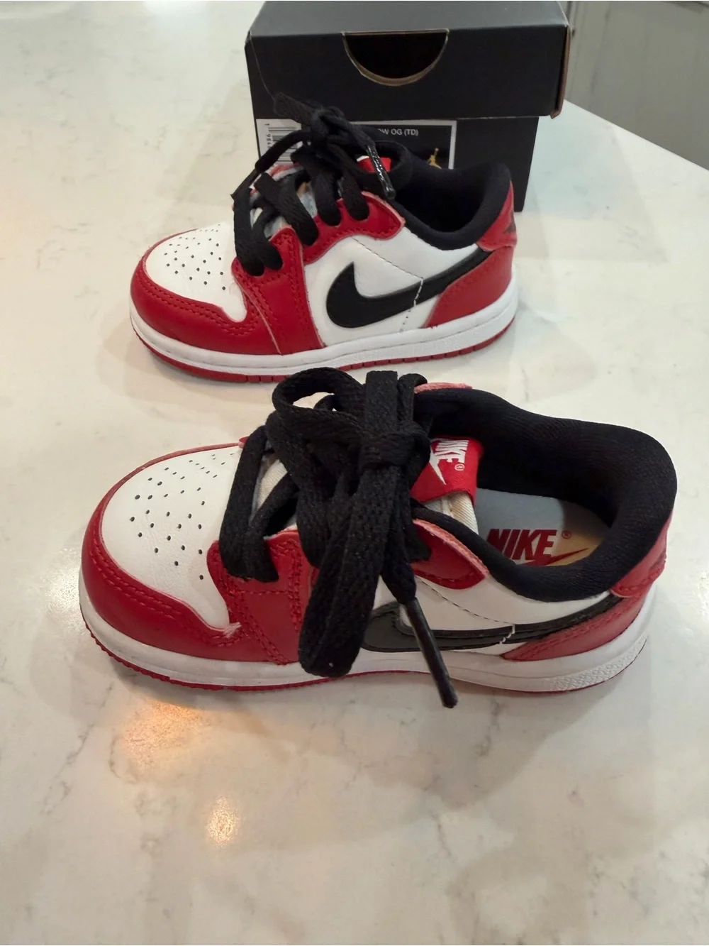Nike Jordan 1 Low Chicago Size: 5c